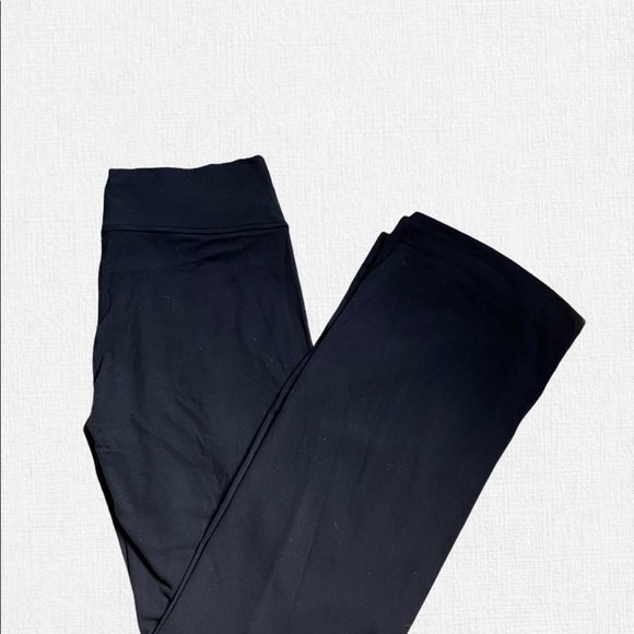 Lululemon Yoga Pants - Black - Picture 3 of 3